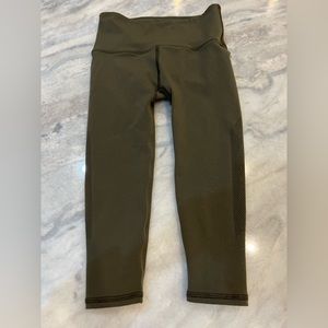 Lululemon cropped leggings